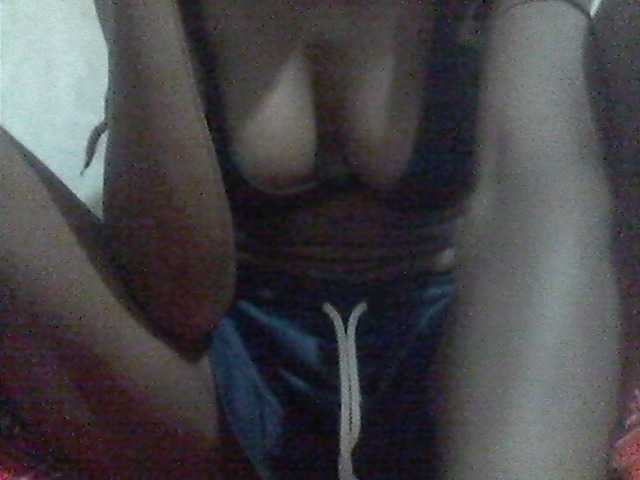 Amelia254-1 live cam on BongaCams