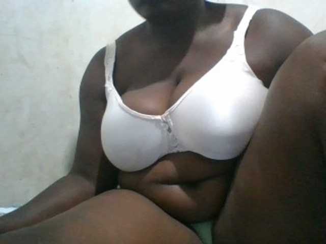 Amelia254-1 live webcam show