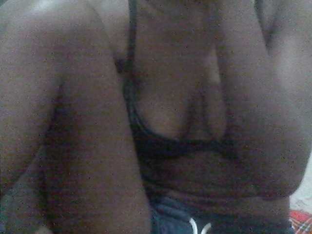 Amelia254-1 live cam on BongaCams