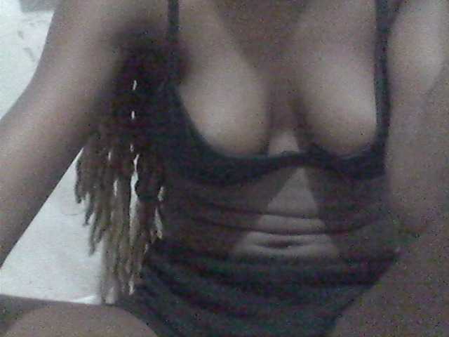 Amelia254-1 live cam on BongaCams