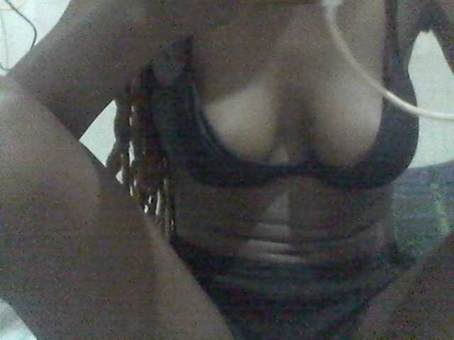 Amelia254-1 live cam on BongaCams