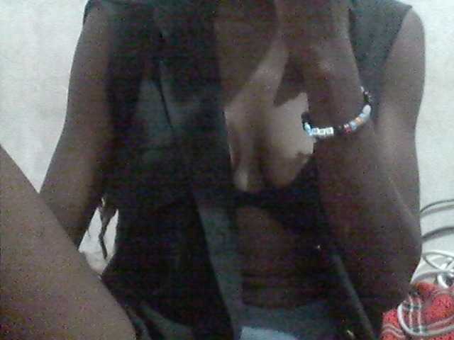 Amelia254-1 live cam on BongaCams