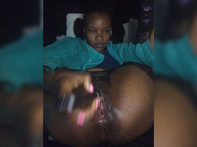 Tenzy-1 live webcam show