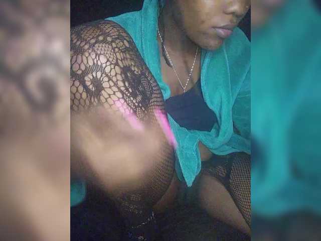 Tenzy-1 live webcam show