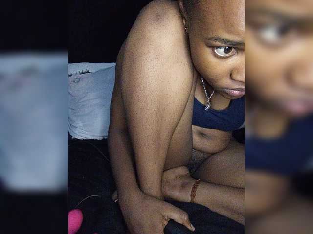 Tenzy-1 live cam on BongaCams