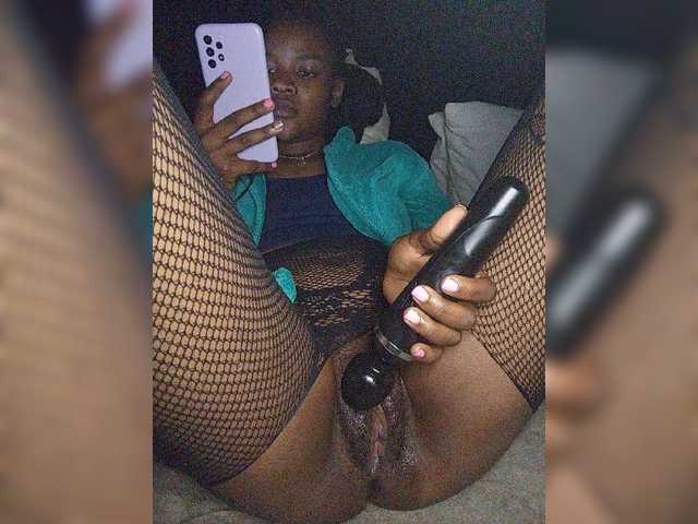Tenzy-1 Cam en directo en BongaCams