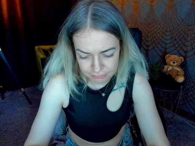 AnnaSnow live cam on BongaCams
