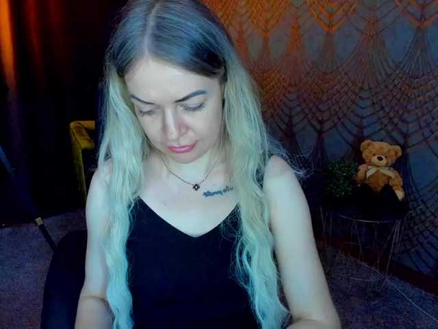 AnnaSnow live cam on BongaCams