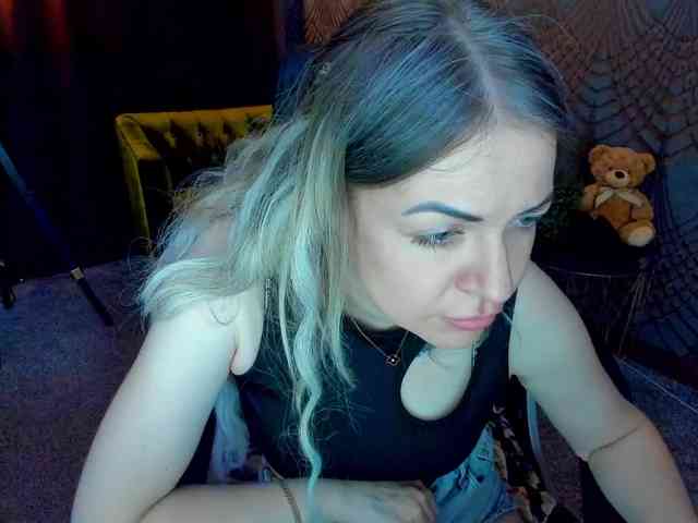 AnnaSnow webcam