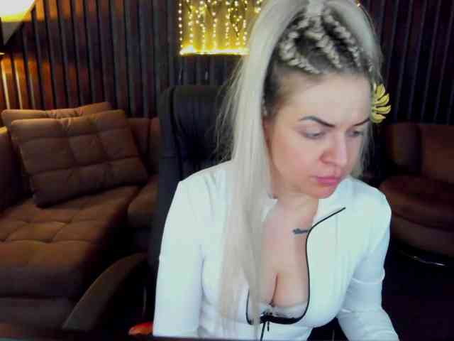 AnnaSnow webcam