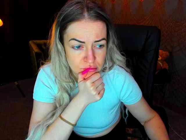 AnnaSnow AnnaSnow