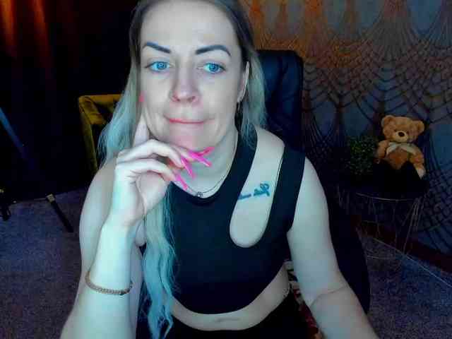 AnnaSnow webcam