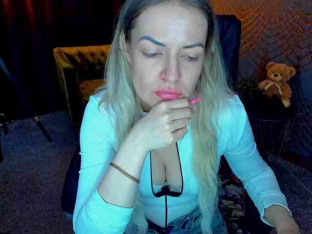 AnnaSnow webcam
