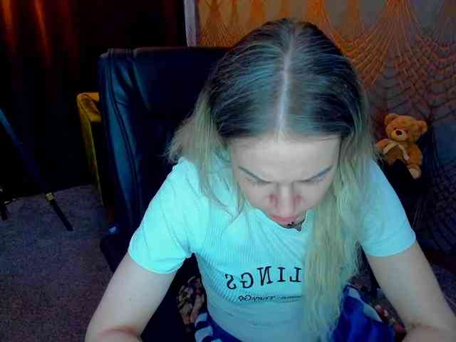 AnnaSnow webcam