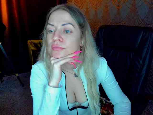 AnnaSnow AnnaSnow