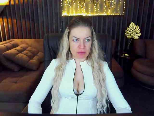 AnnaSnow webcam