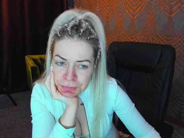 AnnaSnow webcam
