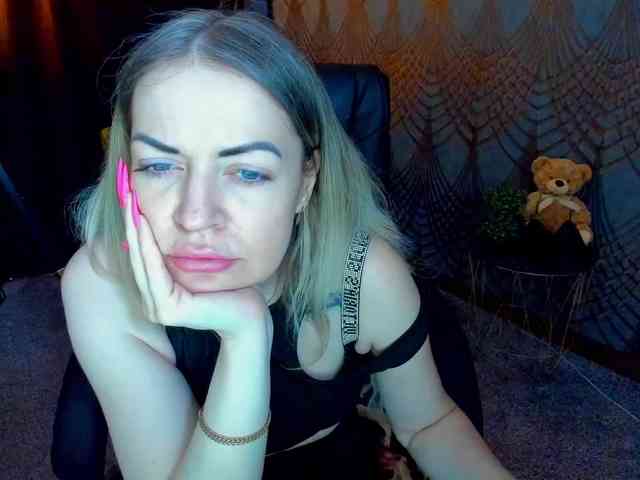 AnnaSnow webcam
