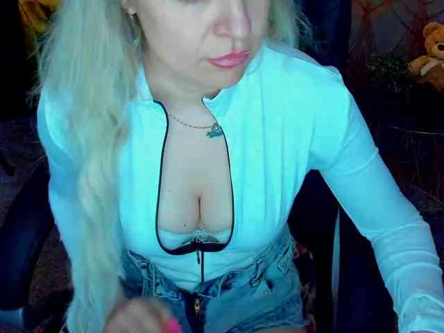 AnnaSnow webcam