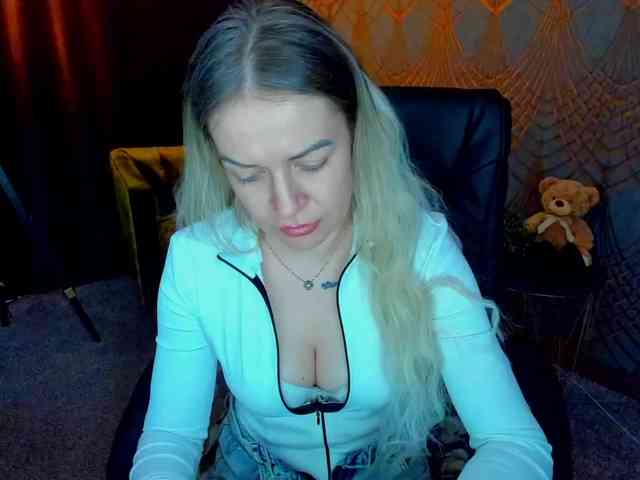 AnnaSnow webcam