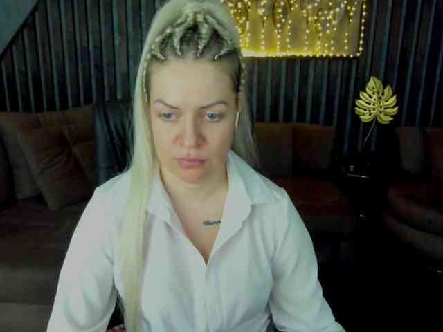 AnnaSnow webcam