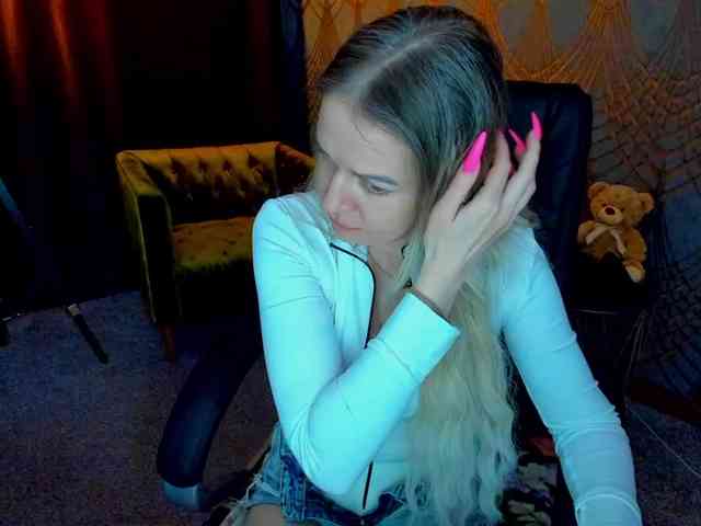 AnnaSnow webcam