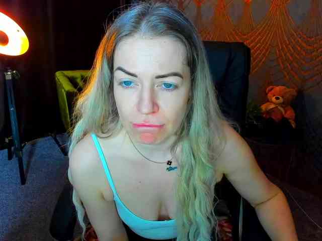 AnnaSnow webcam
