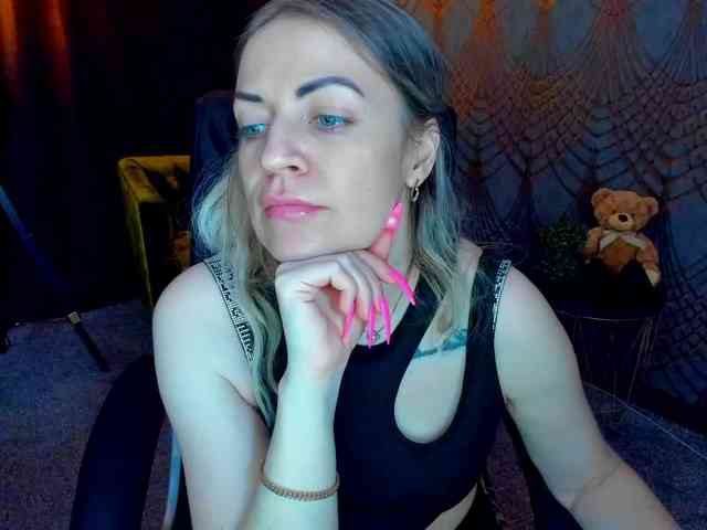 AnnaSnow webcam
