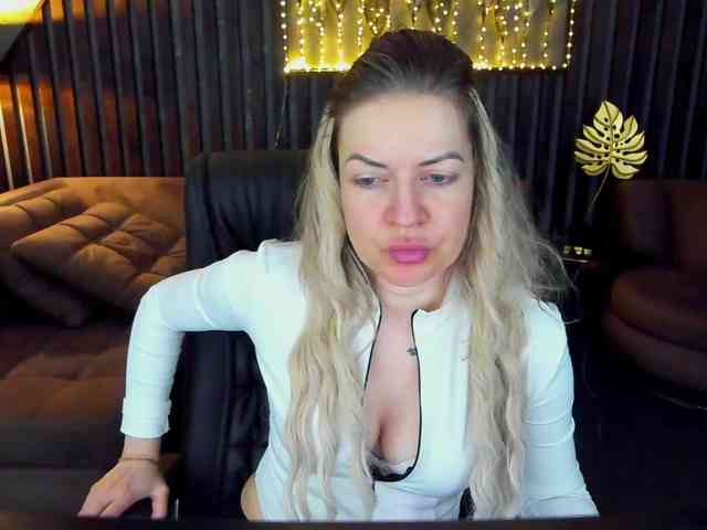 AnnaSnow webcam