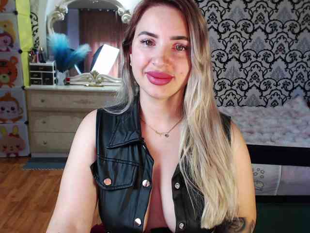 Lorasinclare webcam