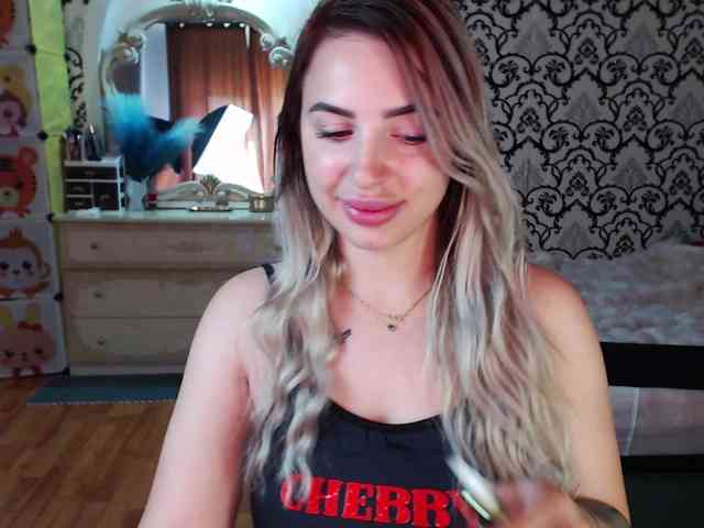 Lorasinclare webcam