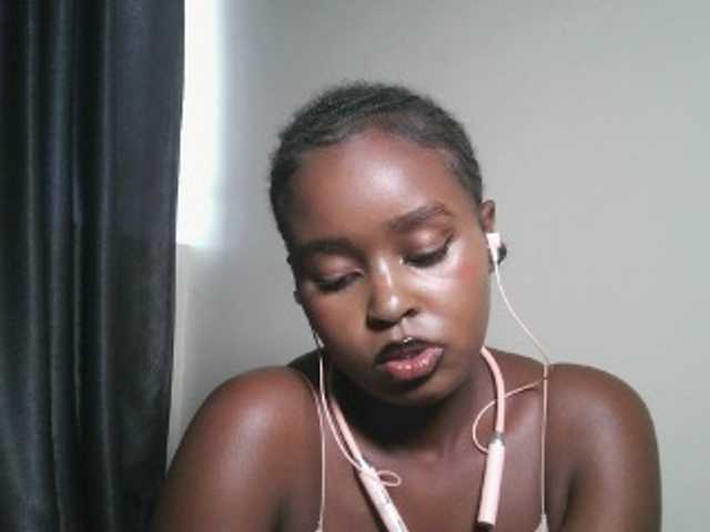 Spiceynelly Live Cam on BongaCams