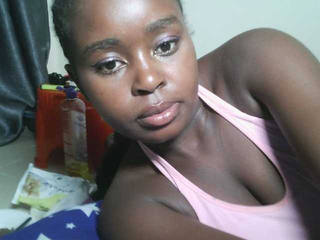 Spiceynelly Live Cam on BongaCams