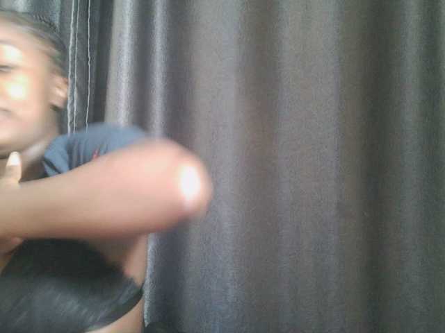 Spiceynelly live webcam show