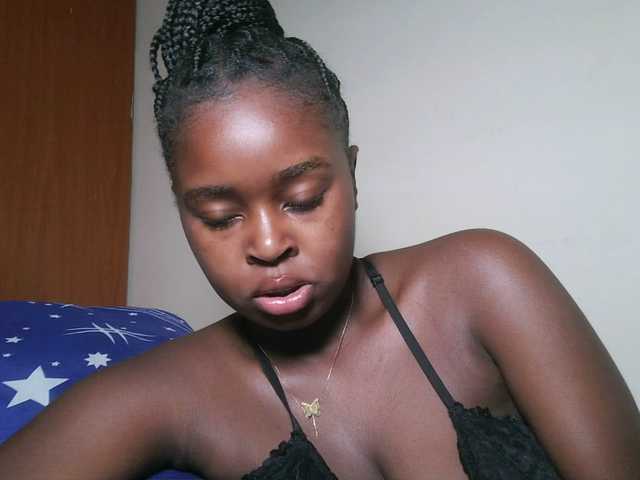 Spiceynelly Live-Cam auf BongaCams