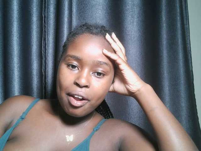 Spiceynelly live webcam show