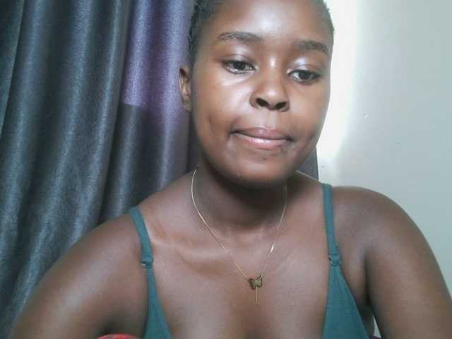 Spiceynelly live webcam show