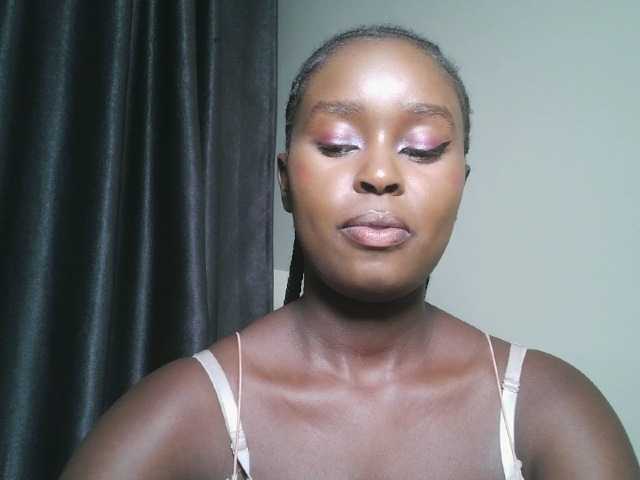 Spiceynelly webcam
