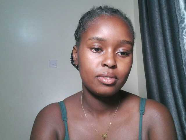 Spiceynelly live webcam show