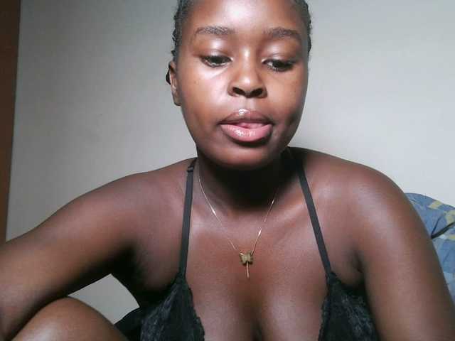 Spiceynelly Cam en directo en BongaCams