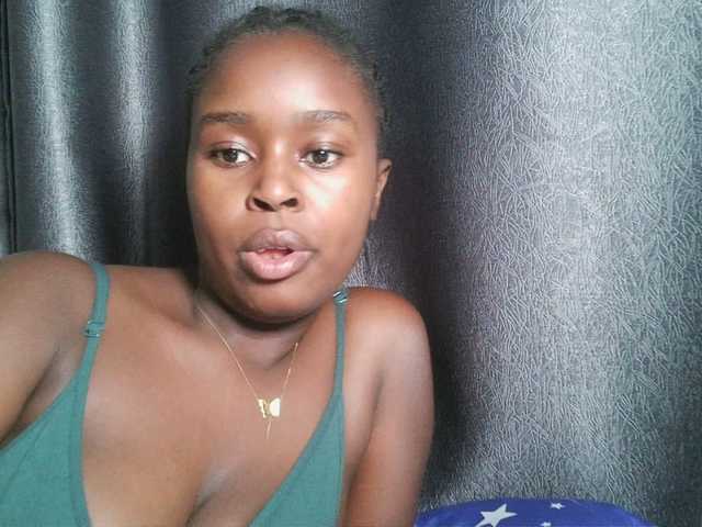 Spiceynelly live webcam show