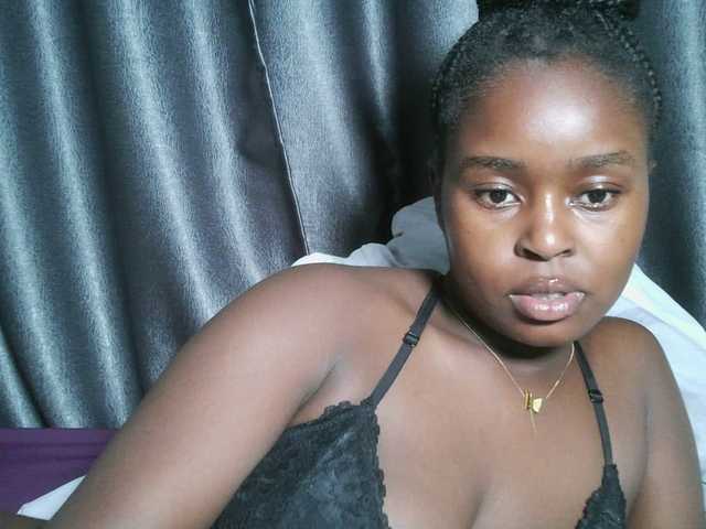 Spiceynelly live webcam show
