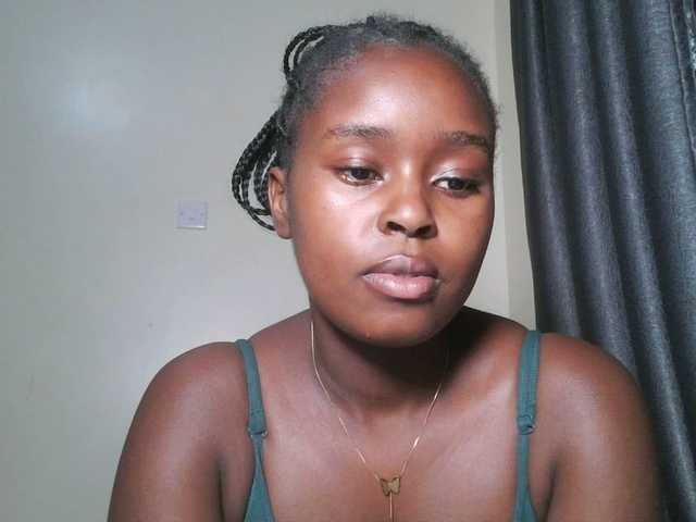 Spiceynelly live webcam show