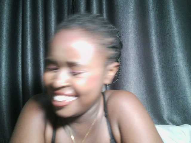 Spiceynelly live webcam show
