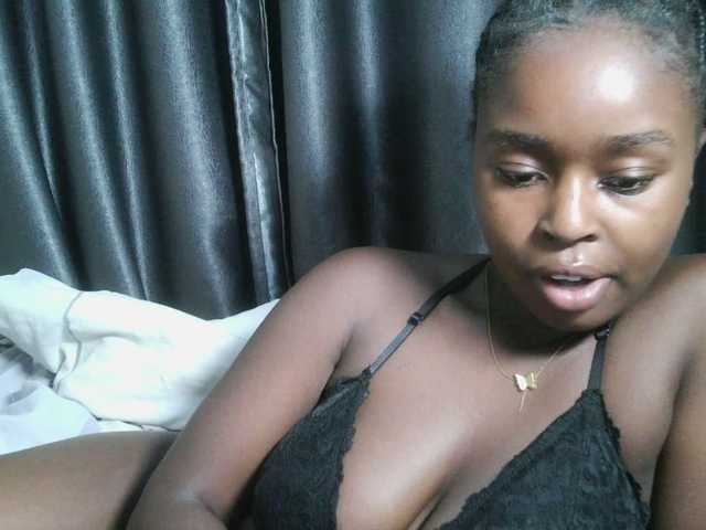 Spiceynelly Cam en direct sur BongaCams