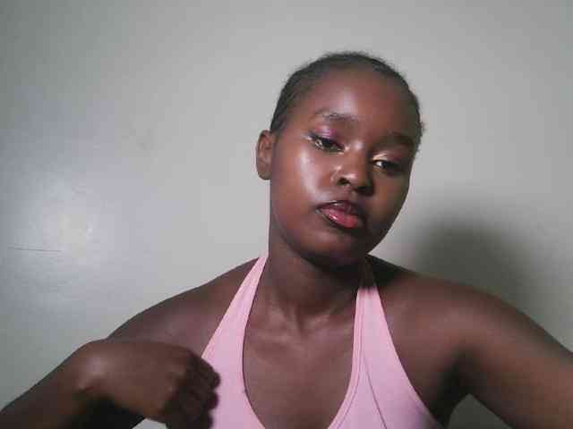 Spiceynelly webcam