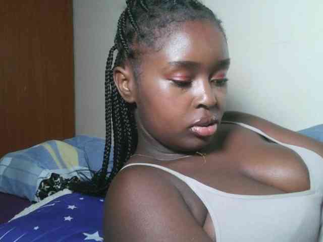 Spiceynelly webcam