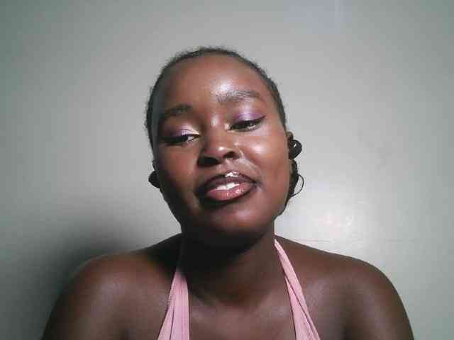 Spiceynelly webcam