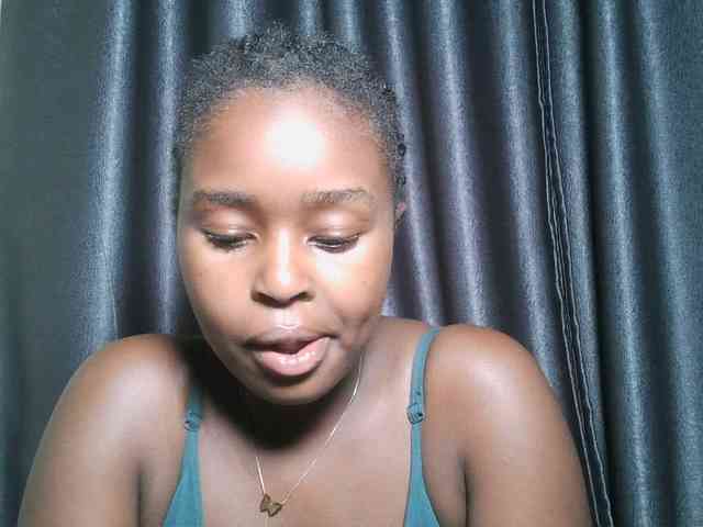 Spiceynelly webcam