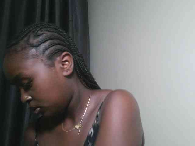 Spiceynelly webcam